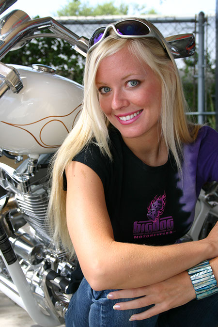Born To Ride Biker Babes Gallery 12 Born To Ride Motorcycle Magazine Motorcycle Tv Radio 0401