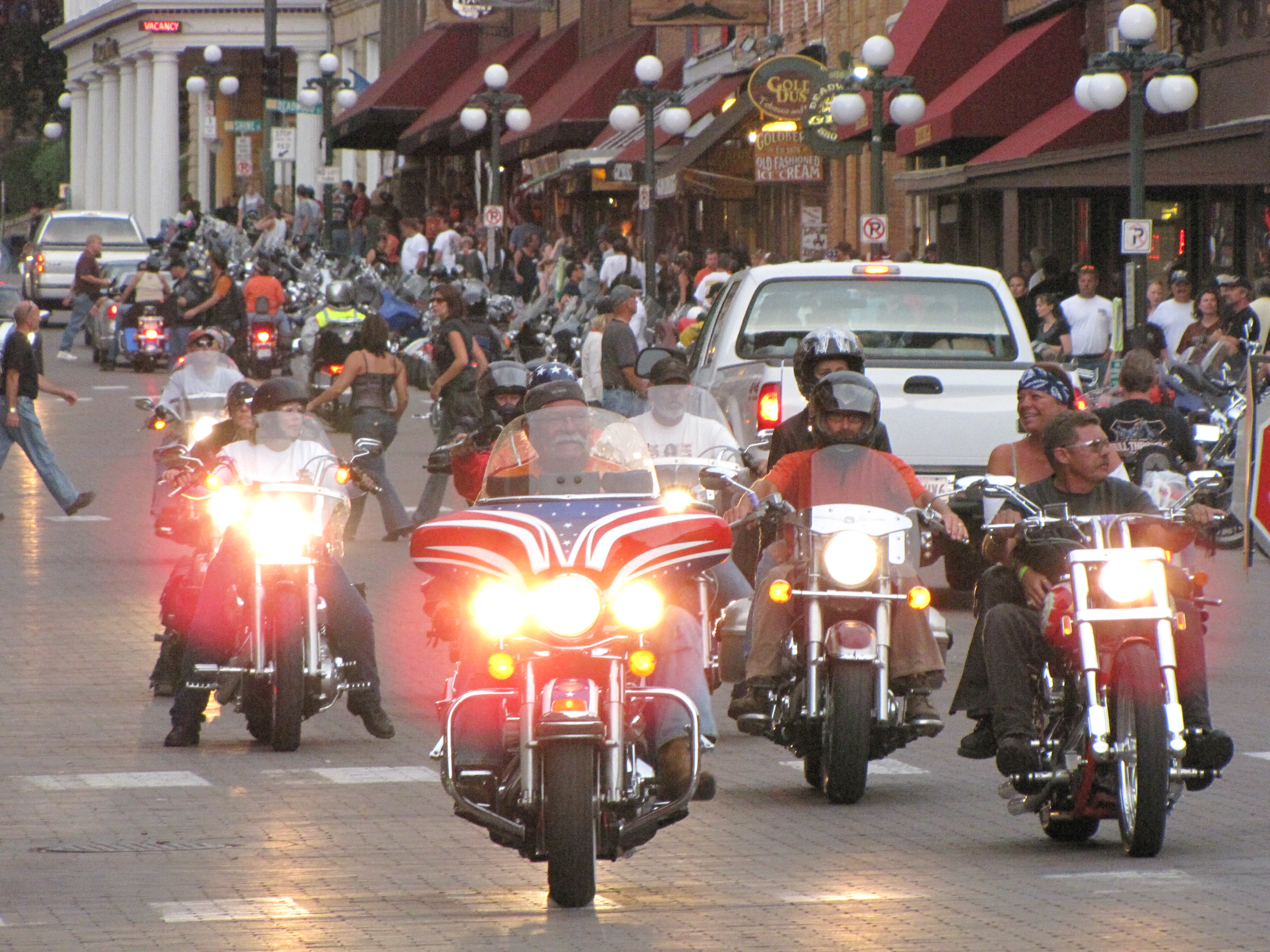  Sturgis 75th Annual Motorcycle Rally 2015 Born To Ride 