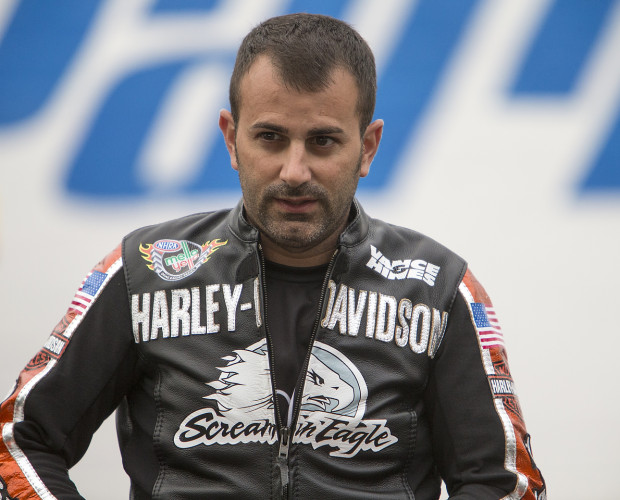 KRAWIEC AND HARLEY V-ROD KEEP GRIP ON NHRA PRO STOCK POINTS