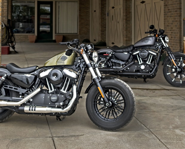 HARLEY-DAVIDSON LINEUP GETS DARKER AND MORE POWERFUL FOR 2016