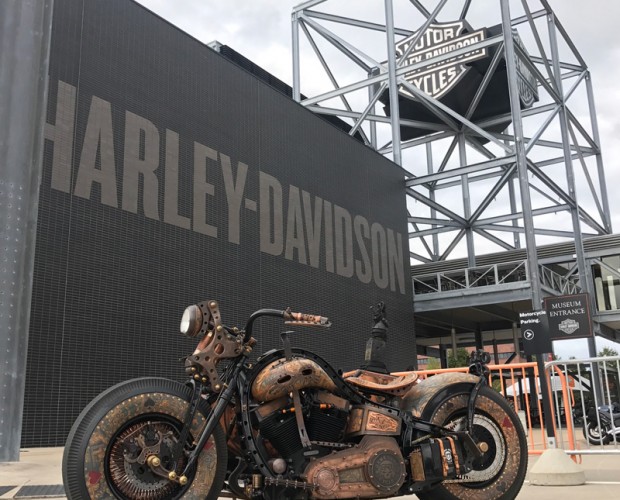 The Recidivist won 1st place in the “PRO Class” in the H-D Museum Custom Bike Show