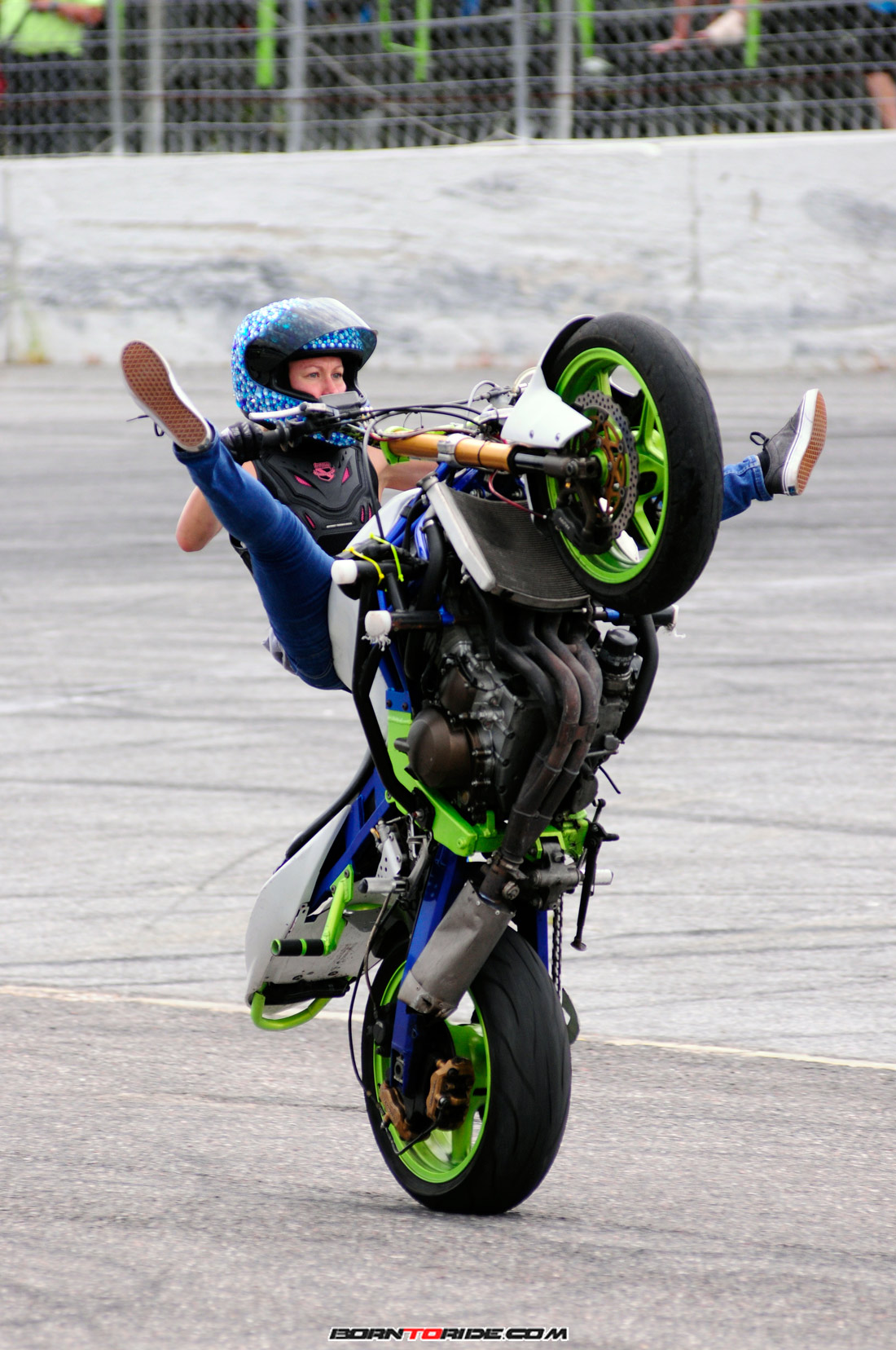 motorcycle-stunt-riding—born-to-ride-(51) | Born To Ride Motorcycle