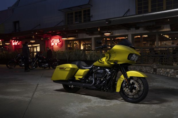 HARLEY-DAVIDSON DEBUTS SPECIAL EDITION PAINT FOR ROAD GLIDE® SPECIAL MODEL