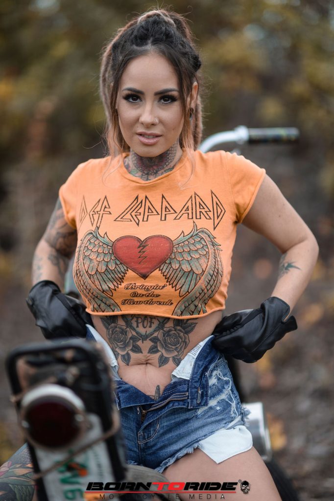 Biker Babe Velvet Queen 10 Born To Ride Motorcycle Magazine Motorcycle Tv Radio Events