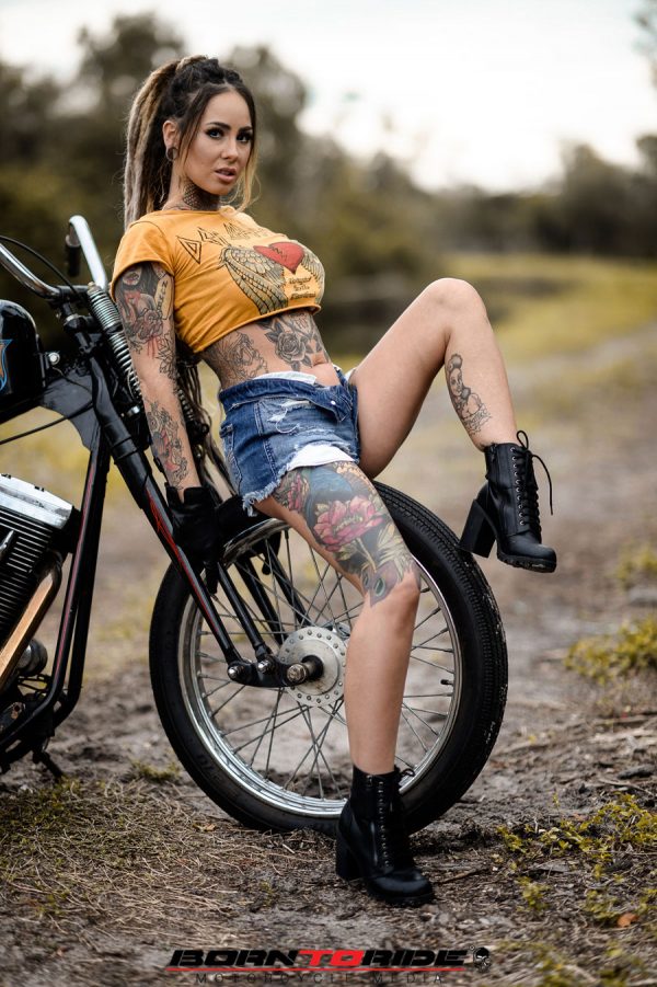 Biker Babe Velvet Queen 16 Born To Ride Motorcycle Magazine Motorcycle Tv Radio Events 5920