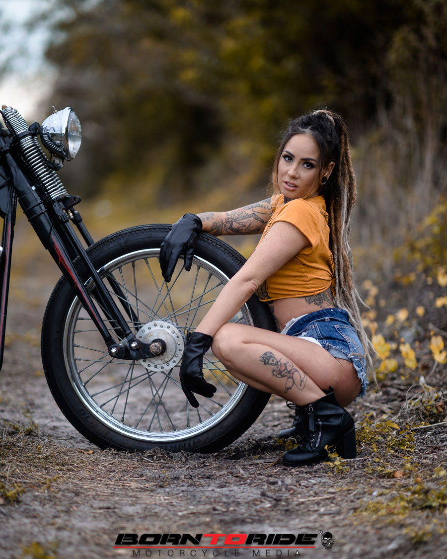 https://borntoride.com/wp-content/uploads/2020/03/Biker-babe-velvet-queen-24.jpg